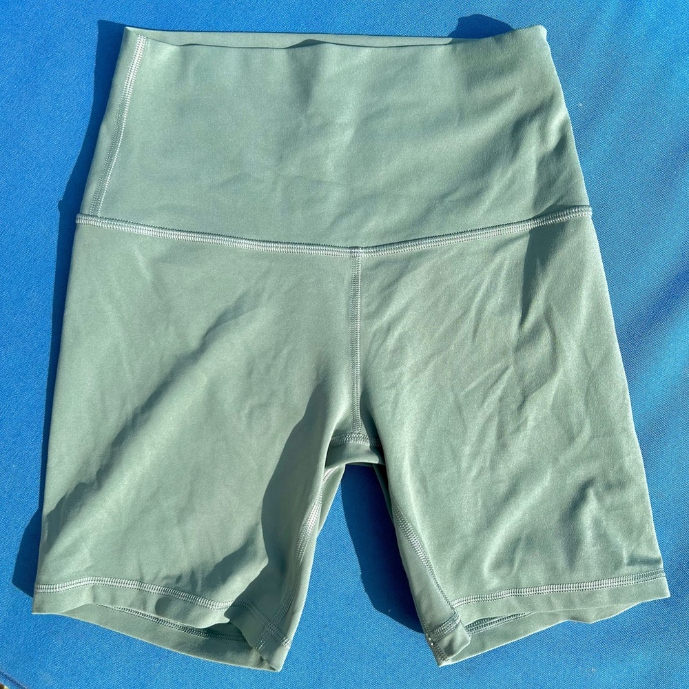 Lululemon Align High-Waist Sage Green Women's Active Biker Shorts 4
